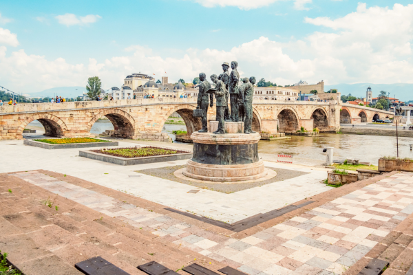 donde viajar barato europa destinos viaje economico memorable