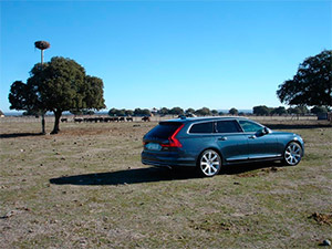 El majestuoso Volvo V90. Foto: Francis Fernández